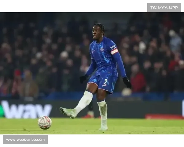 罗马与切尔西谈判迪萨西转会，里昂巴黎FC米兰巴萨竞争